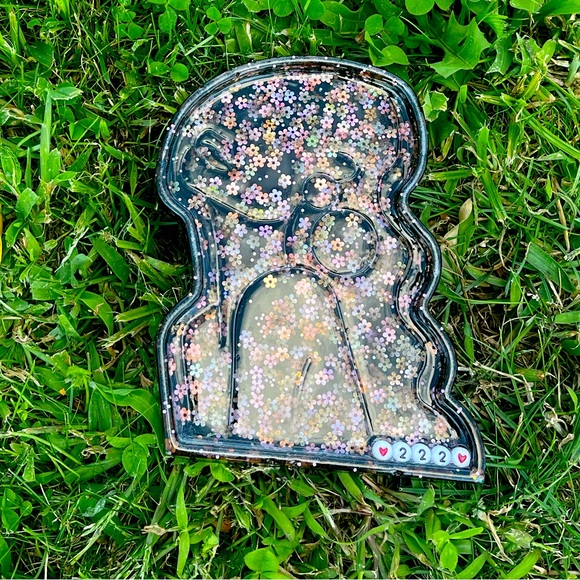 Beautiful Woman’s Silhouette Trinket Tray with 222 Angel numbers - Picture 1 of 2